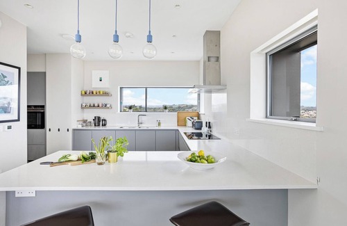 Paignton House | Coastal Luxury & stunning sea views over Torbay