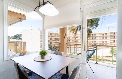 Vilafortuny Apartment | Coastal Paradise & Cozy Home with a 100m from the Beach!