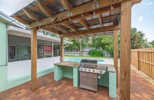 Melbourne House | Coastal Pool Retreat - 3BR Oasis Near Downtown and Beaches