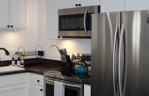 Groton House | Coastal Retreat 5 min to Mystic