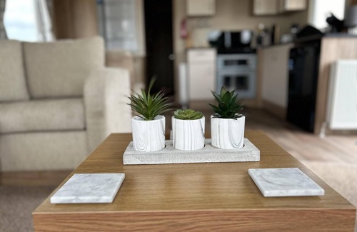 Pevensey Cabin | Coastal Retreat Luxury Caravan Home Away From Home