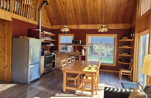 Irvines Landing Ski Chalet | Coastal Serenity Chalet