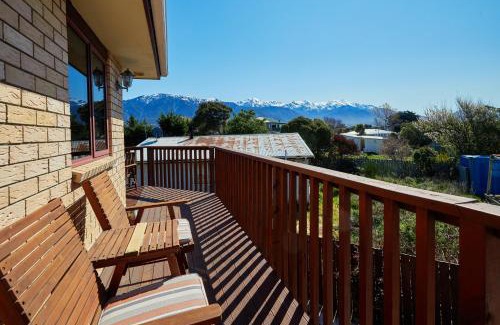 Kaikoura House | Coastal Spacious Mountain Views