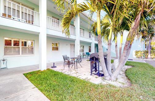 Redington Beach Apartment | Coastal Vibes
