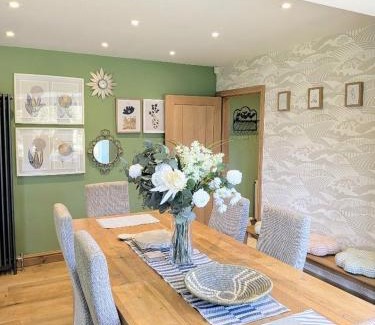 Reighton House | Coastal Whisper