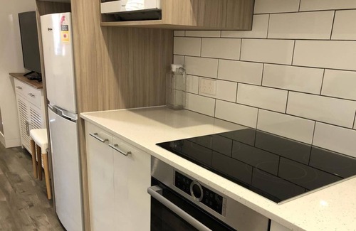 Sawtell Apartment | Coasters 22 - steps from historic downtown Sawtell