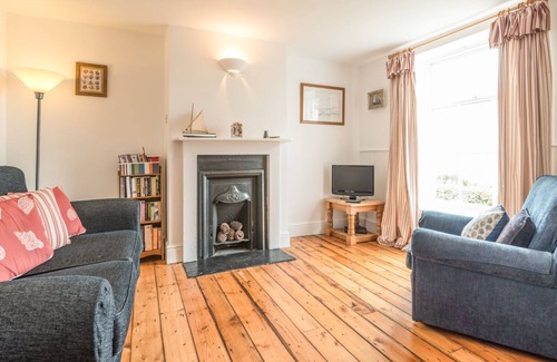 Newton by the Sea Cottage | COASTGUARD COTTAGE, family friendly in Low Newton-By-The-Sea