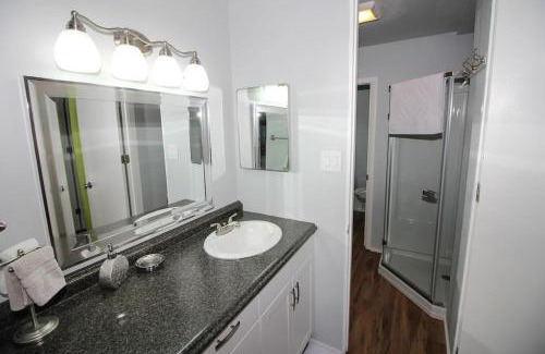 Grand Junction Apartment | Cobalt Condo condo