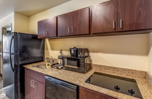Janesville Hotel | Cobblestone Hotel and Suites Janesville