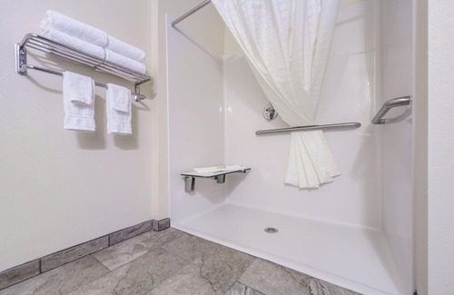 Seward Hotel | Cobblestone Hotel & Suites - Seward