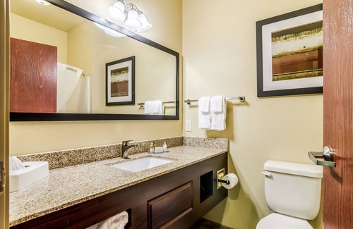 Harper Hotel | Cobblestone Inn & Suites - Harper