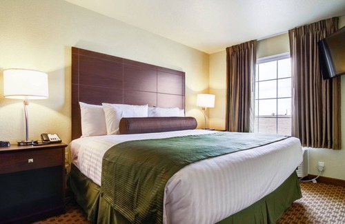Lakin Hotel | Cobblestone Inn & Suites - Lakin