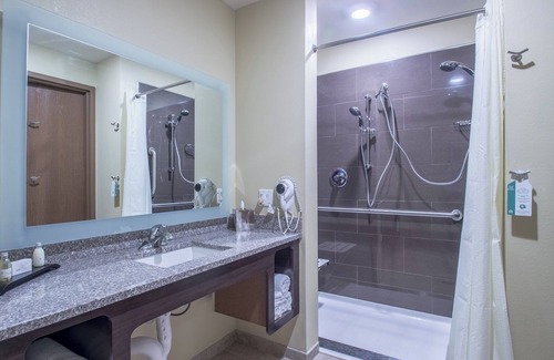 St. Marys Hotel | Cobblestone Inn & Suites - St Marys
