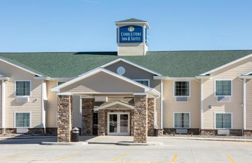 Pine Bluffs Hotel | Cobblestone Inn & Suites - Pine Bluffs