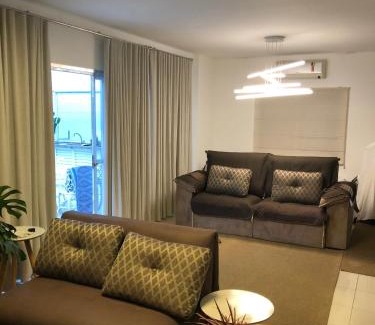Tombo Apartment | Cobertura com área externa com vista para o mar na melhor praia do Guarujá tombo