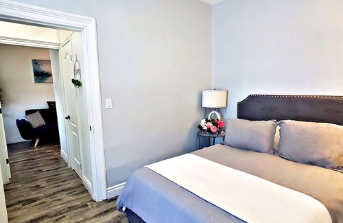 Cobourg House | Cobourg Getaway!