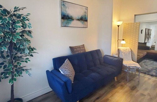 Cobourg House | Cobourg Getaway!