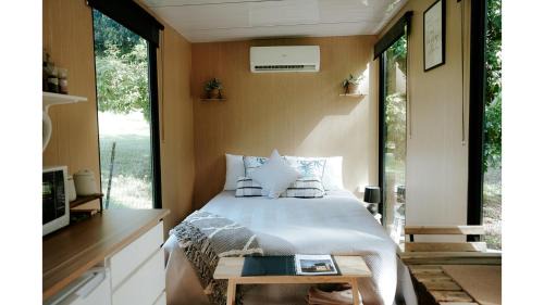 Palmwoods House | Cockatoo Cabin by Tiny Away