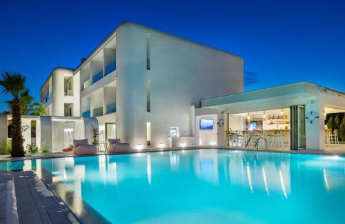 Skala Fourkas Hotel | Cocoοns Suites & Villas Fourka