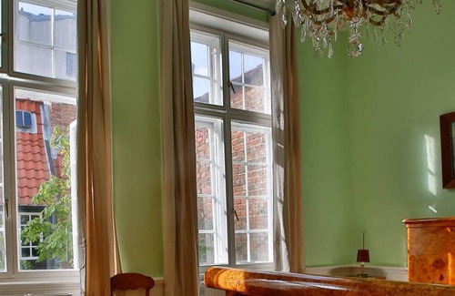 Luebeck Old Town House | Coco Apartment ROMEO for up to 4 people