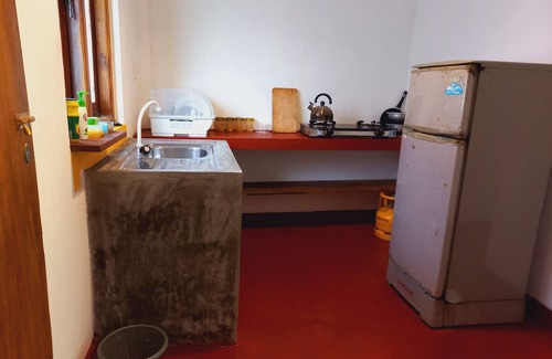 Nalagasdeniya Villa | Coco Garden Villas Hikkaduwa - 2 bedrooms, 2 attached bath room, kitchen, living
