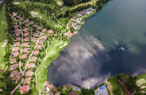 Kathu Villa | Coco Golf Villa