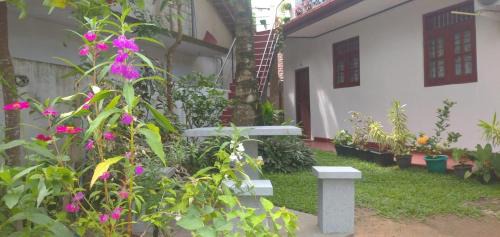 Thalaramba House | Coco One Holiday Inn