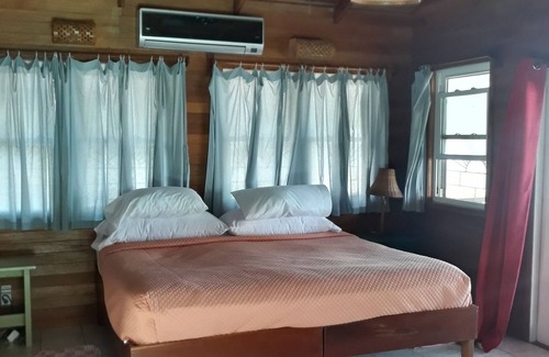 Surfside Hotel | Coco's Beachfront Cabanas