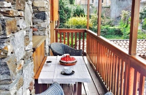 Carciano House | Coco small villa with lake view