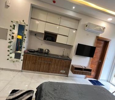 Noida Apartment | Coco Sunshine Luxury Suites