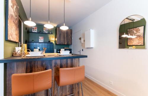 Chevilly-Larue Apartment | Cocon Coloré - Studio pour 2 30min de Paris