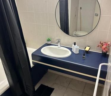 Carquefou Apartment | Cocon de Bonheur & Parking