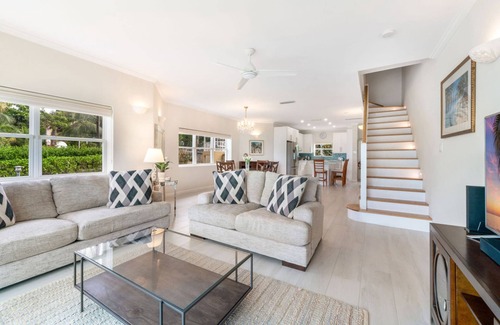 Northwest Point Apartment | Coconut Bay 126 in West Bay