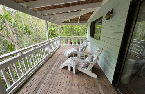 Cooloola Cove House | Coconut Cottage Bush Retreat- Pet Friendly