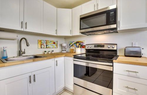 Central Sarasota Apartment | Coconut Cove Mid-long term stays available Walk to Downtown Trolly to BEACHES