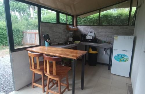 Pavones Apartment | Coconut Lodge Bambu