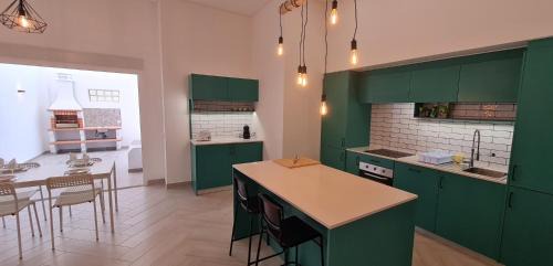 Vila Real Santo Antonio Apartment | Coconut Monte Gordo