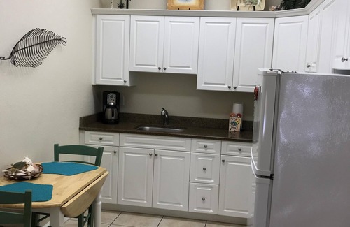 Redington Shores Villa | Coconut Villas 2 BR 2BATH # 3 ππ SMOKE and PET FREE