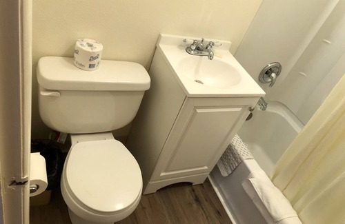 Rock Springs Hotel | Cody Motel