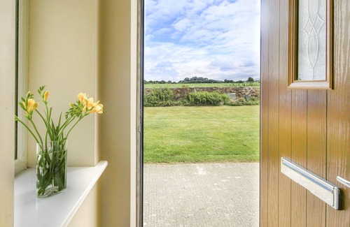 Brynrefail Cottage | COED BOLYN LODGE, family friendly, with a garden in Bethel