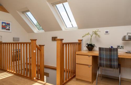Kingsbridge House | Cola's Tonne