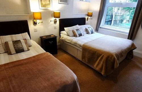 Rushmoor District House | Colebrook Guest House