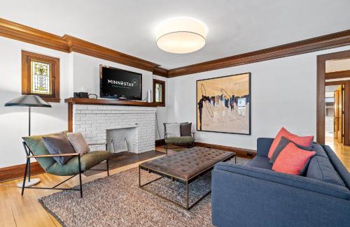 Carag House | Colfax Commons
