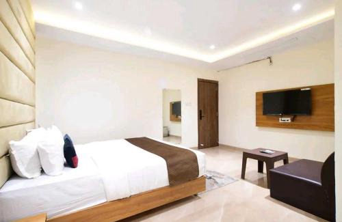 Jabalpur Hotel | Collection O Bargi Hills Near IT park