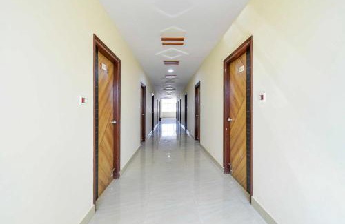 Hyderabad Hotel | Collection O Bolligudem