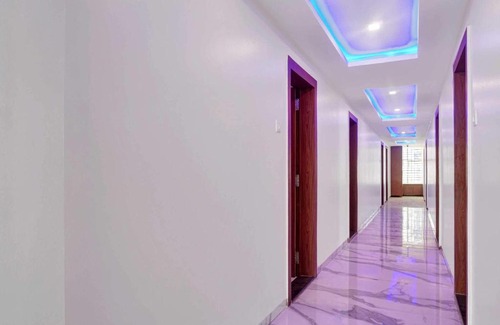 Pune Hotel | Collection O Hotel Satkar