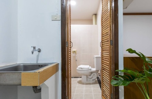 Bang Kho Laem Hotel | Collection O Howard Square Boutique Hotel