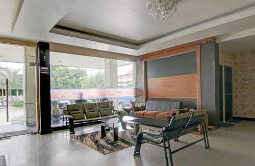 Pekanbaru Hotel | Collection O Stefani City Hotel