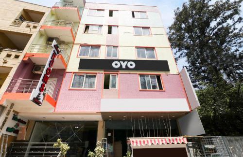 Sadduguntepalya Hotel | Collection O Tiara Near Christ university