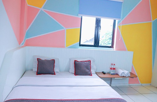 Kalimalang Hotel | Collection O Tunas Plaza Residence